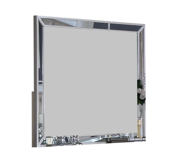 Gloria Contemporary Style Mirror in White finish Wood image