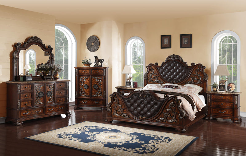 Santa Monica Traditional Style Queen Bed in Cherry finish Wood