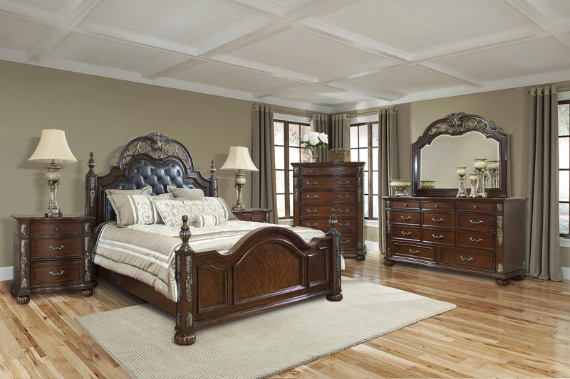 Rosanna Traditional Style Queen Bed in Cherry finish Wood